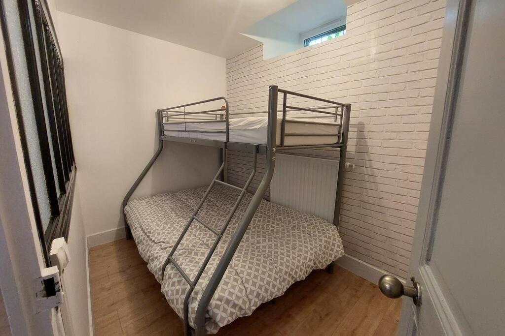 Villa Jean Julien - Les Cascades - Appartement T3 - 2 Chambres - 6 Personnes Льо Мон-Дор Екстериор снимка